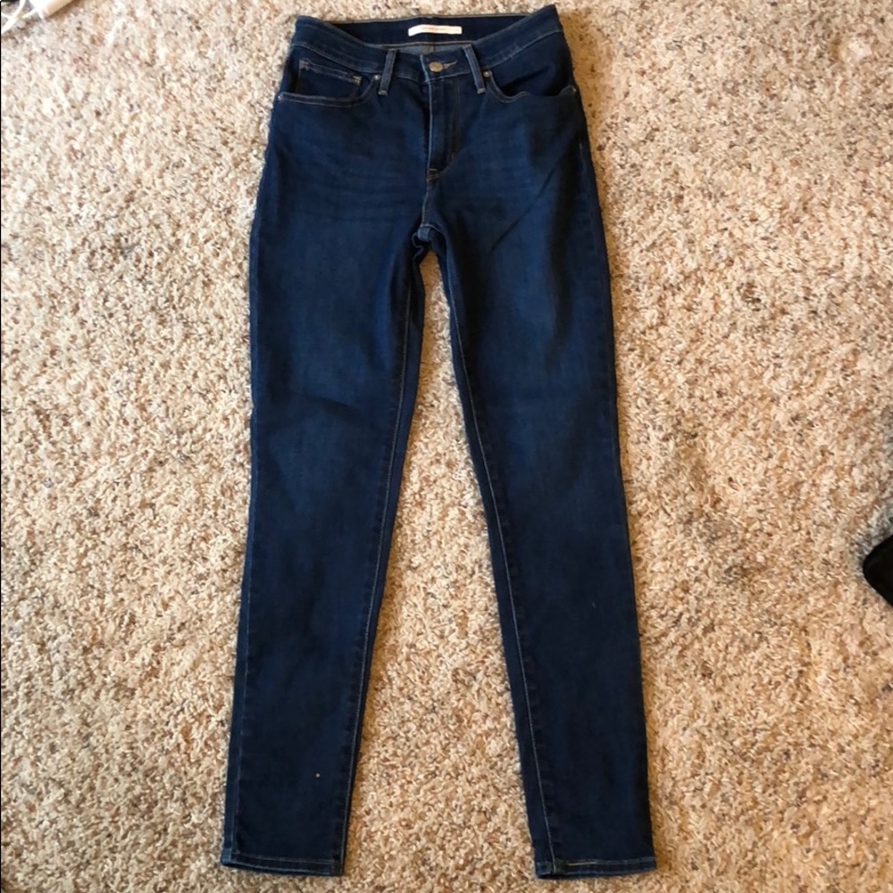 Levi’s 721 High Rise Skinny Jean